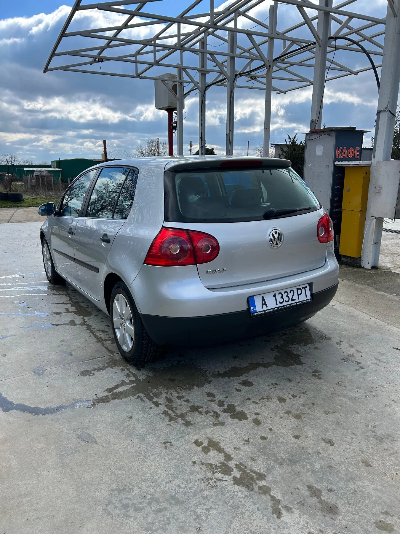 VW Golf, снимка 4 - Автомобили и джипове - 53806515