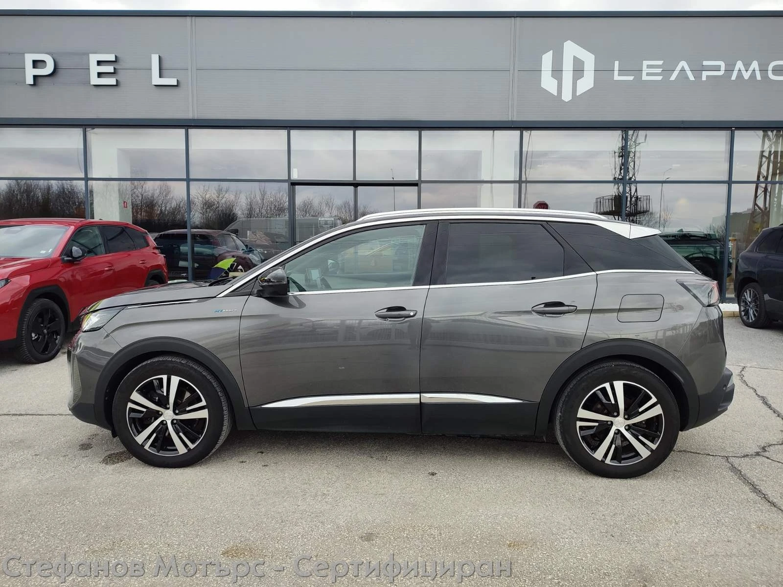 Peugeot 3008 GT 4x4 Hybrid4 1.6 PHEV (300hp) AT8, снимка 4 - Автомобили и джипове - 53916421