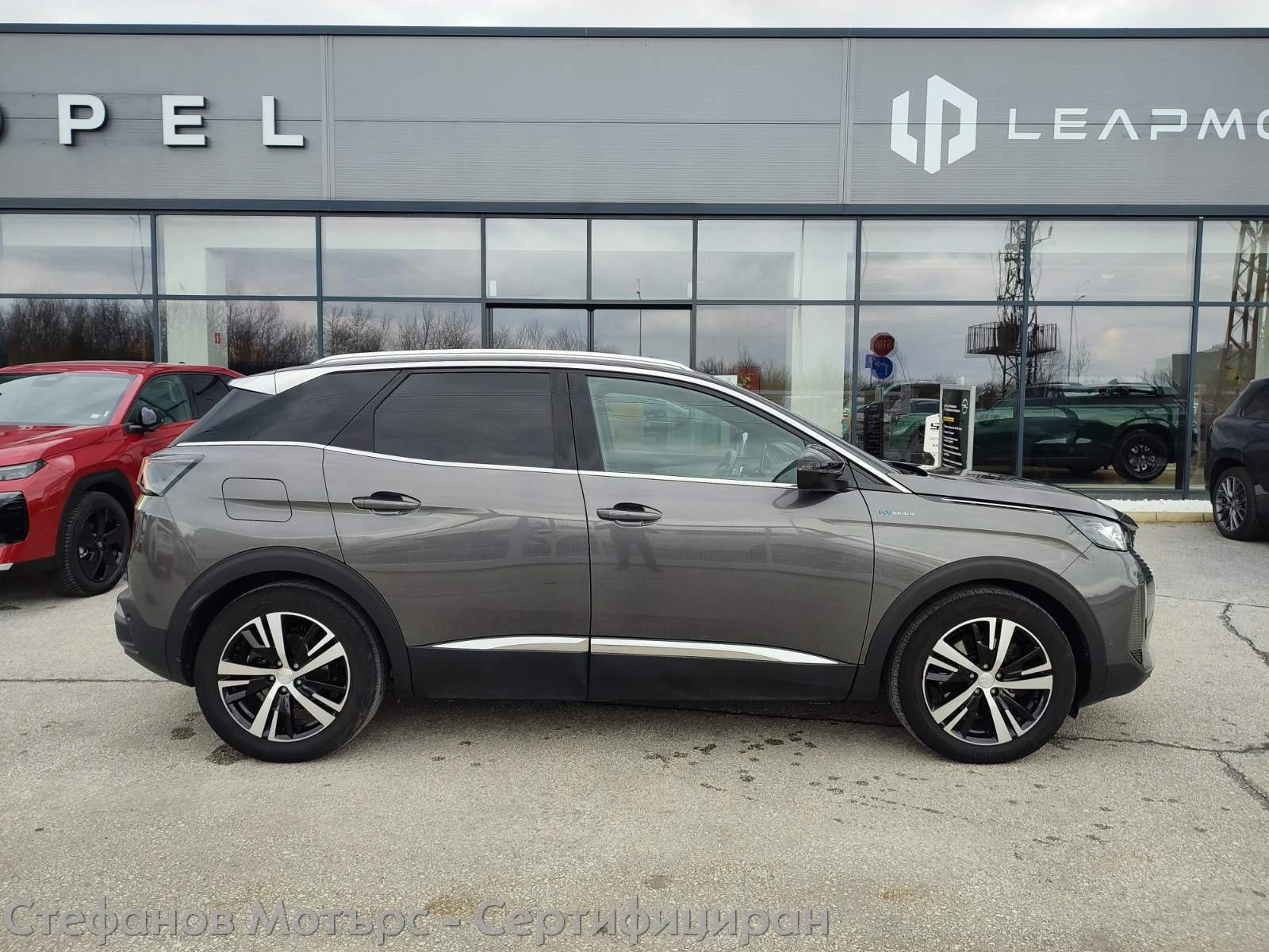 Peugeot 3008 GT 4x4 Hybrid4 1.6 PHEV (300hp) AT8, снимка 5 - Автомобили и джипове - 53916421