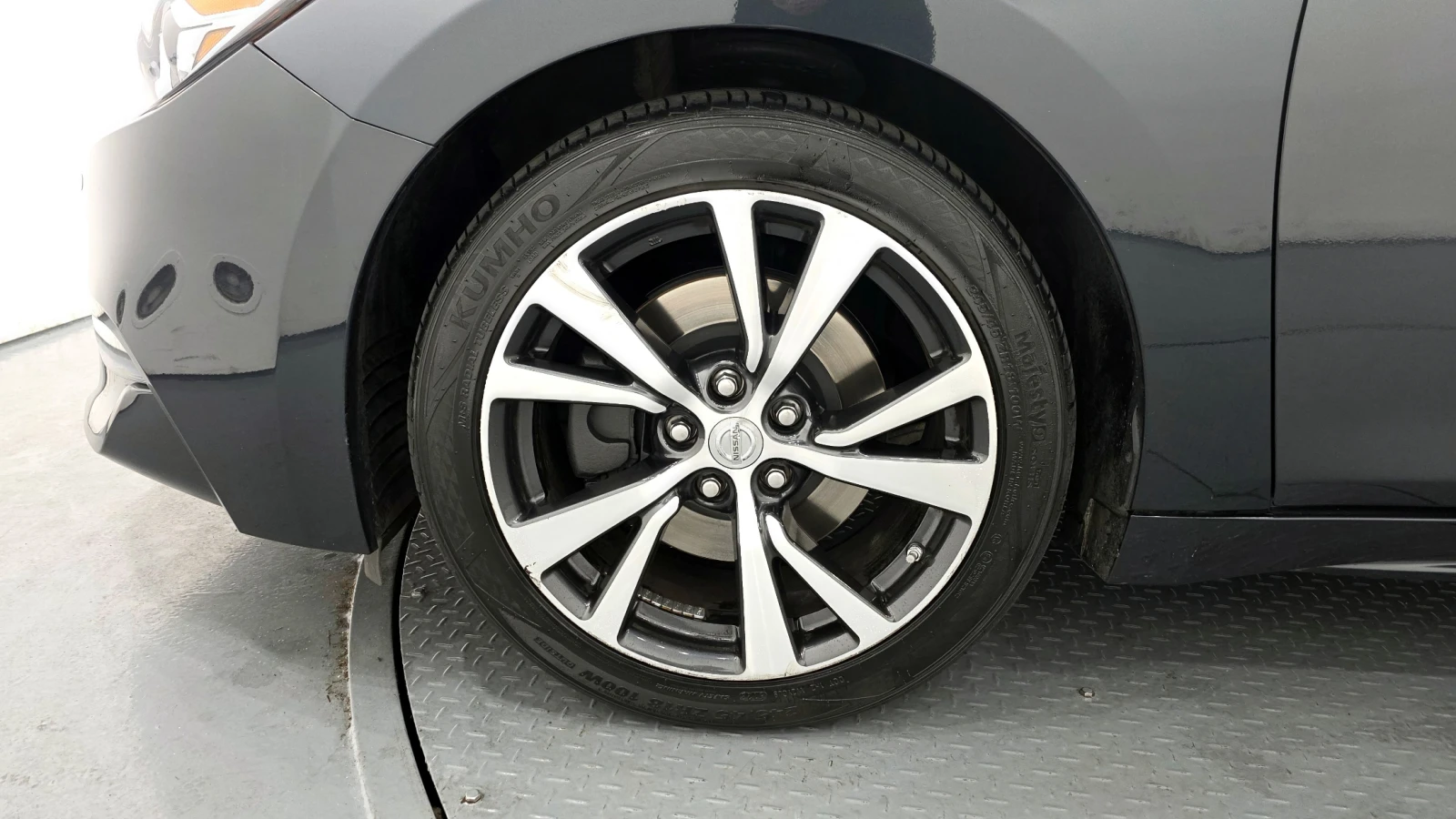 Nissan Maxima 3.5V6 Platinum Luxury| �� ������ �� 250 ����/�. | Mobile.bg � ����������� 4