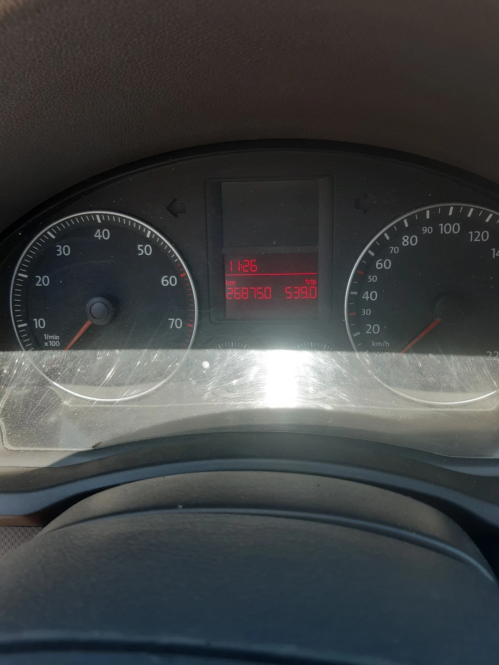 VW Golf 1.4 i, снимка 13 - Автомобили и джипове - 54832576