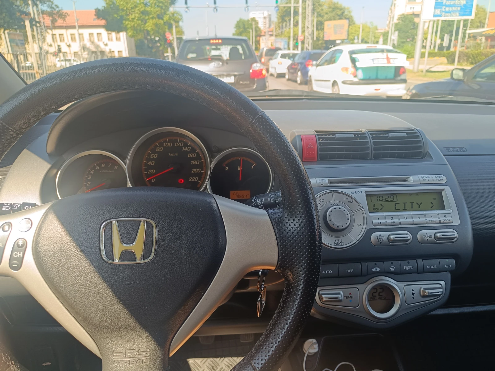 Honda Jazz, снимка 14 - Автомобили и джипове - 55294312
