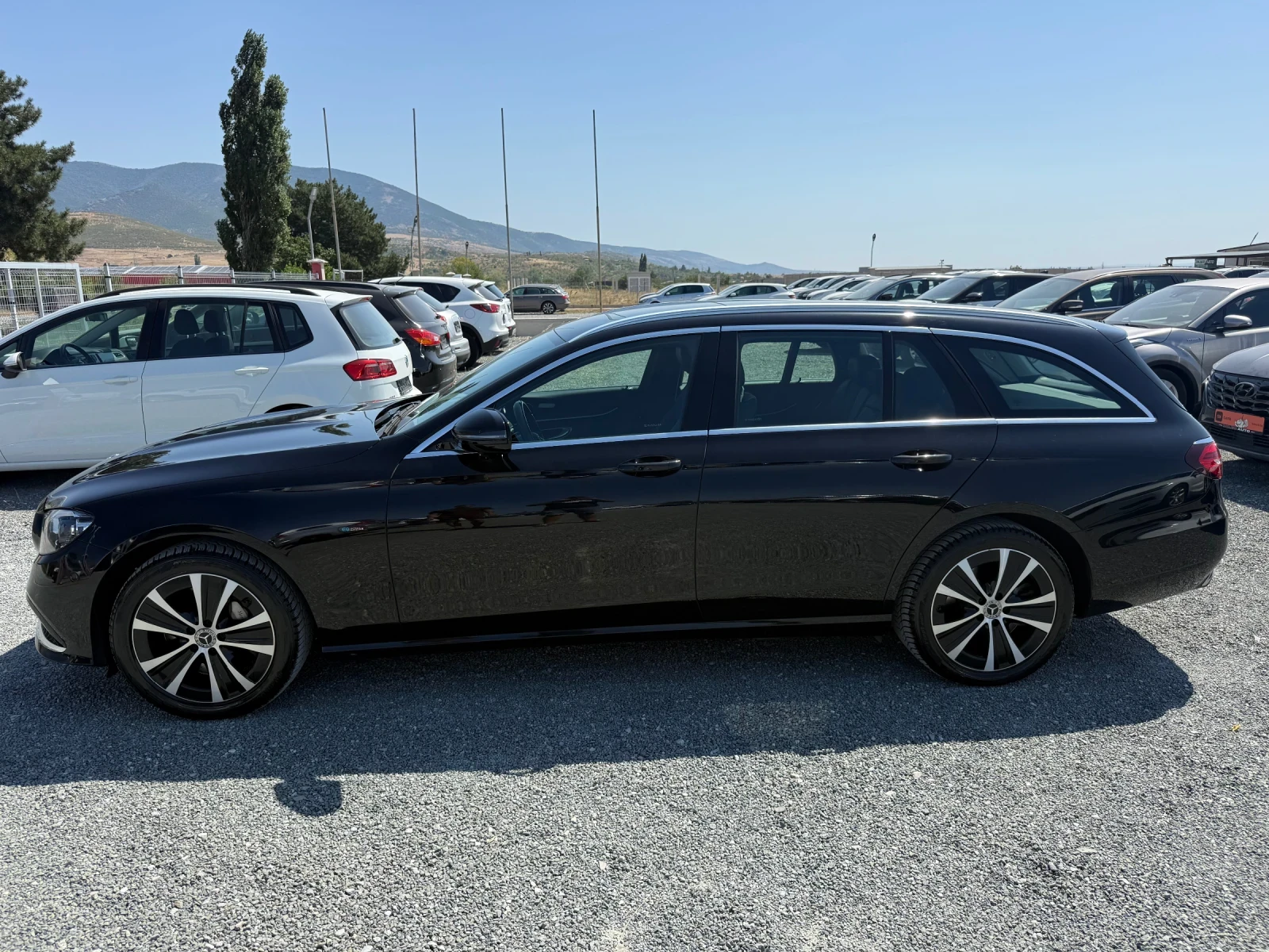 Mercedes-Benz E 300 (KATO НОВА)^(4-MATIC)^(PLUG-IN ХИБРИД), снимка 9 - Автомобили и джипове - 55638703
