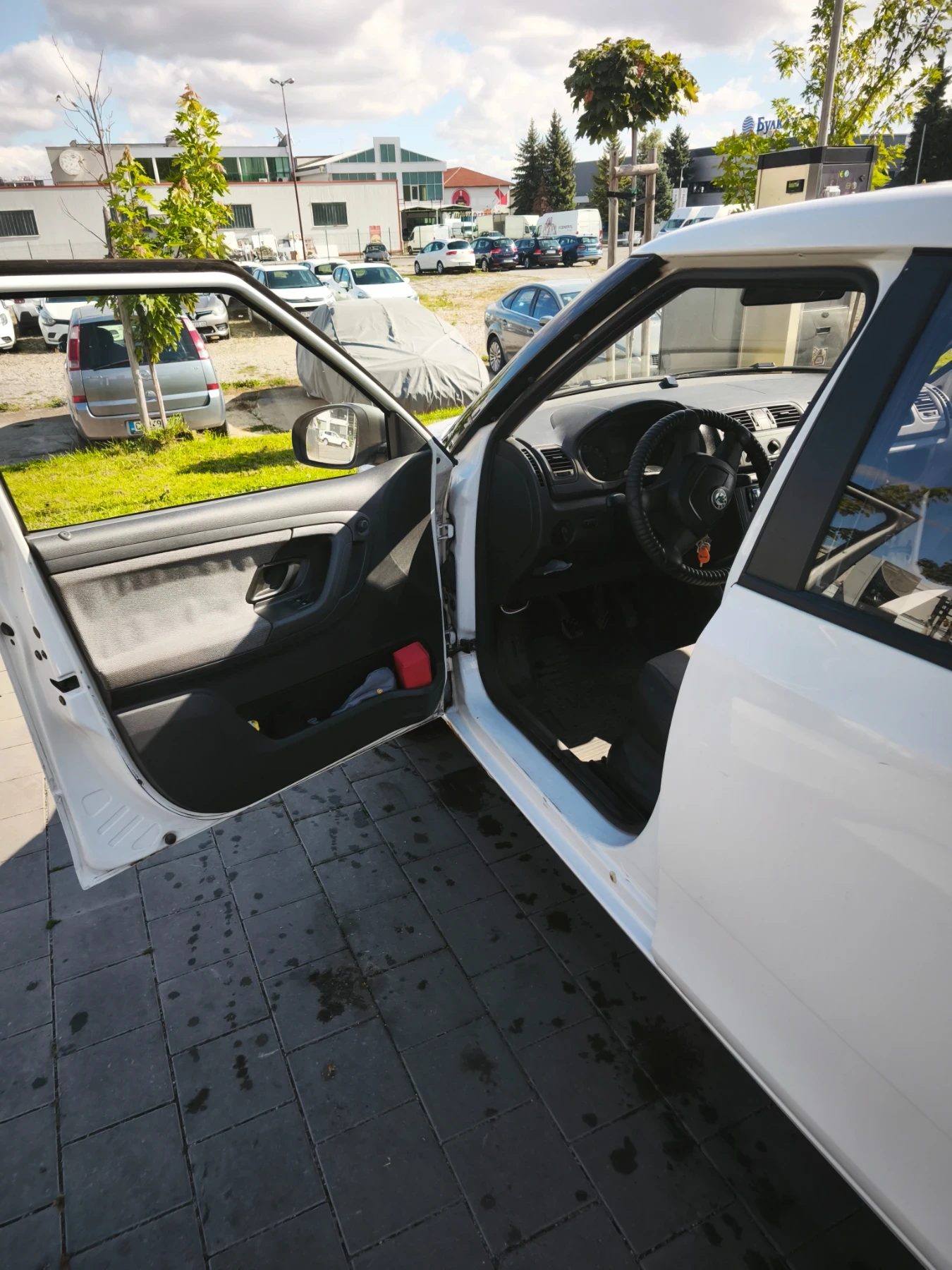 Skoda Fabia, снимка 5 - Автомобили и джипове - 56275326