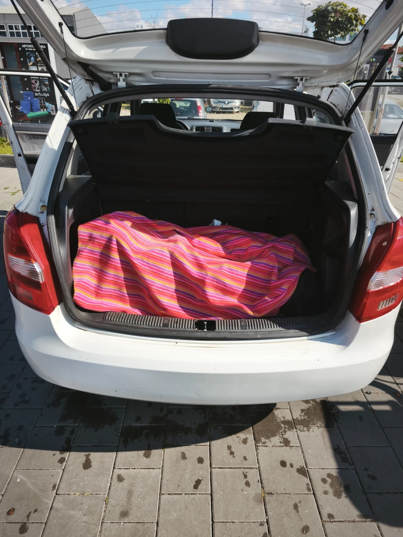 Skoda Fabia, снимка 6 - Автомобили и джипове - 56275326