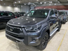 Toyota Hilux 2.8 AT AWD MHEV DC Invincible , снимка 1