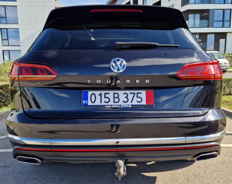 VW Touareg Keyless* Panorama* Navi* Kamera* TOP!!!, снимка 7 - Автомобили и джипове - 47536688