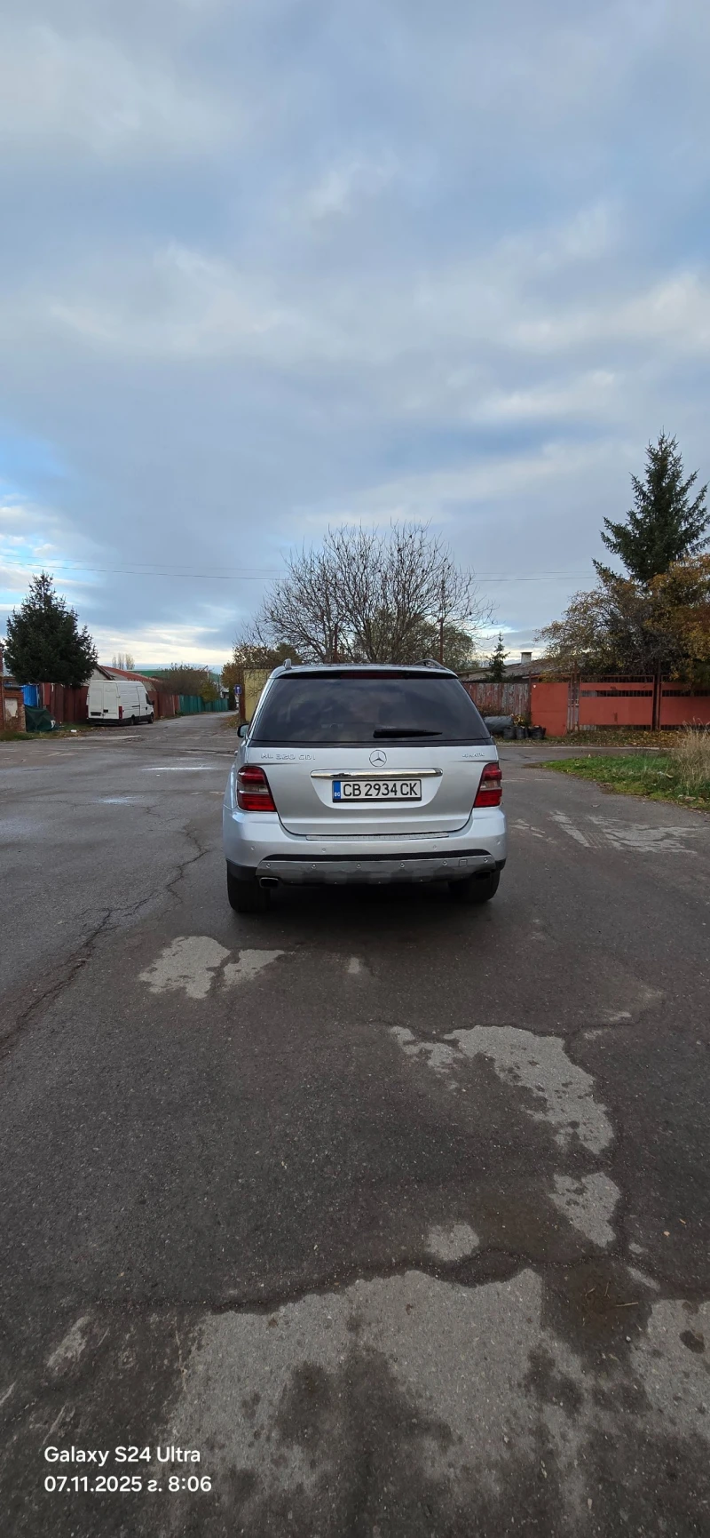 Mercedes-Benz ML 320, снимка 4 - Автомобили и джипове - 52328183