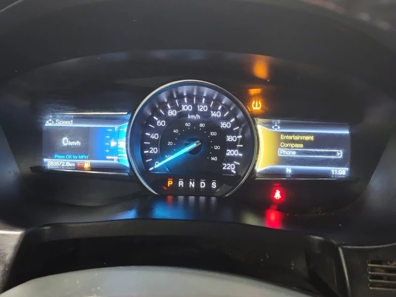 Ford Explorer * XLT * CARFAX * ЦЕНА ДО БГ, снимка 12 - Автомобили и джипове - 53285849