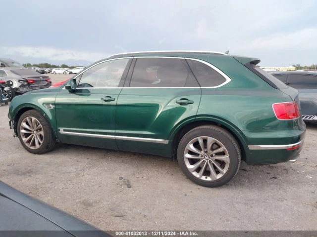 Bentley Bentayga 4.0L V8 542кс AWD - изображение 7