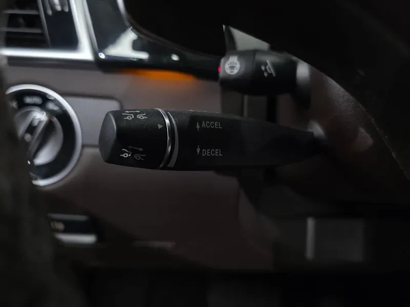 Mercedes-Benz GLS 500 4MATIC AMG Pack, снимка 16 - Автомобили и джипове - 54909561