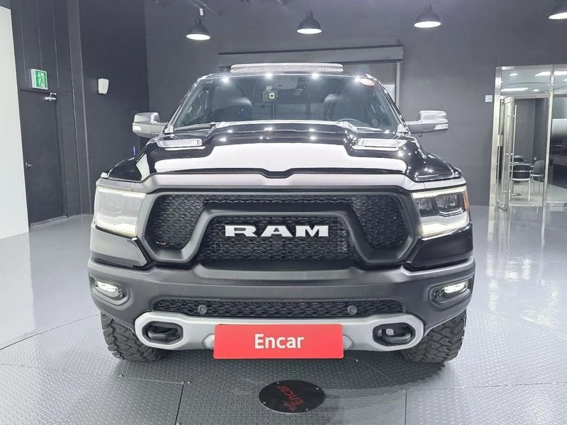 Dodge Ram 5.7 5.7 Automatic, снимка 3 - Автомобили и джипове - 55813699