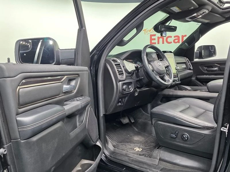 Dodge Ram 5.7 5.7 Automatic, снимка 10 - Автомобили и джипове - 55813699