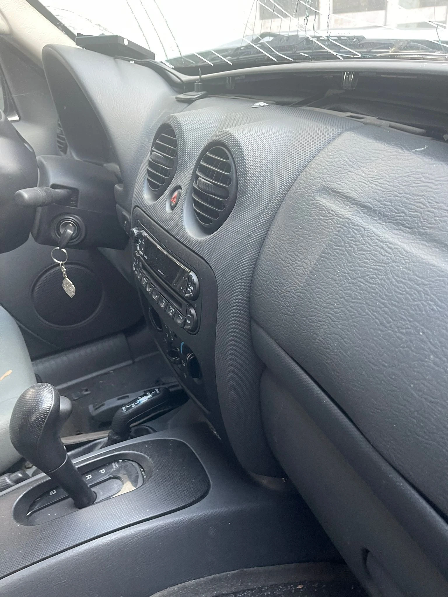 Jeep Cherokee 2.8 CRD ПРОДАВА СЕ САМО ЦЯЛ - изображение 3