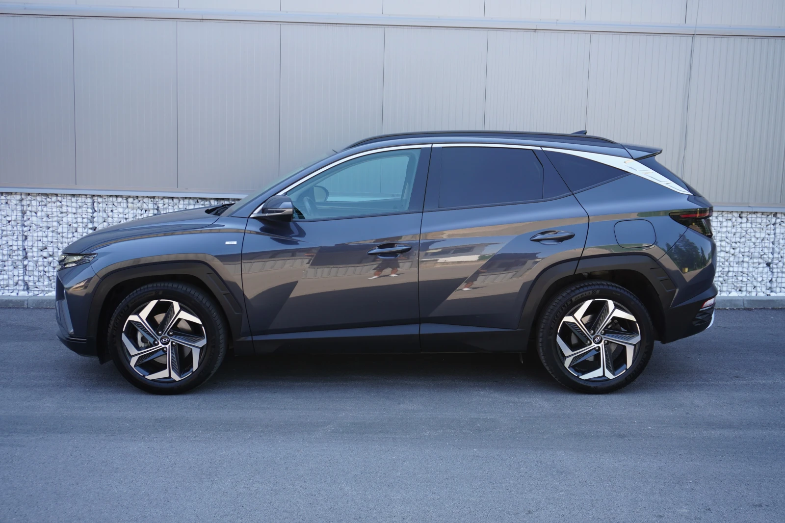 Hyundai Tucson 1.6CRDI MILD HYBRID, КАТО НОВ!! - изображение 2
