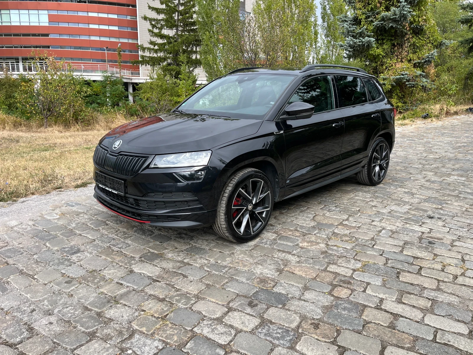 Skoda Karoq 2.0TDI DSG 4x4 sport line 190 . | Mobile.bg   1