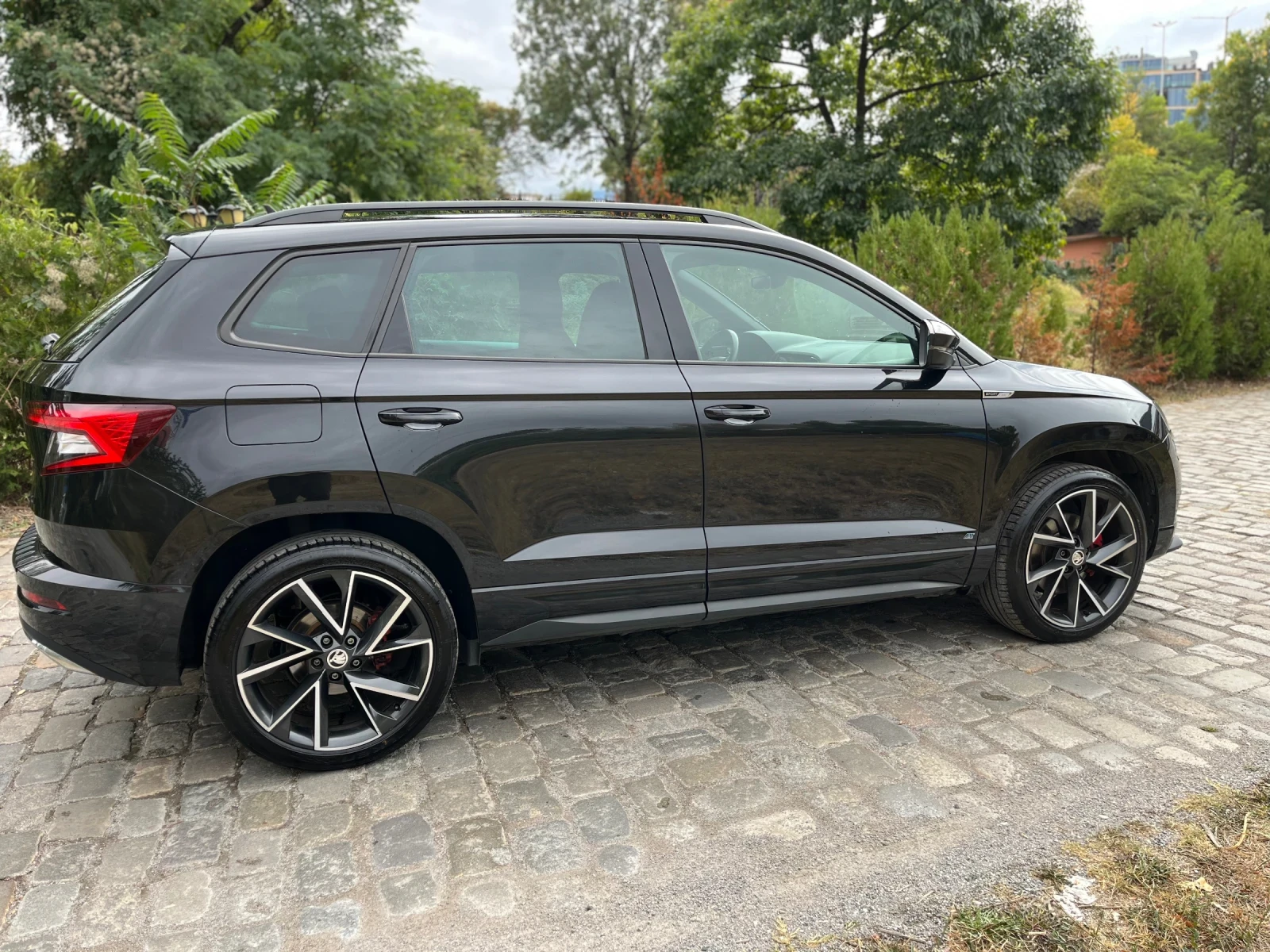 Skoda Karoq 2.0TDI DSG 4x4 sport line 190 . | Mobile.bg   11