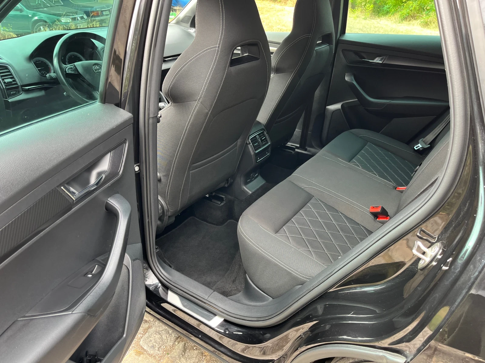 Skoda Karoq 2.0TDI DSG 4x4 sport line 190 . | Mobile.bg   15