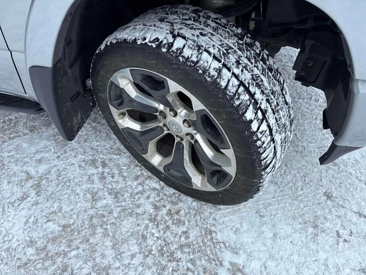 Dodge RAM 1500 * Limited * CARFAX * 360 * �������� * PANO | Mobile.bg � ����������� 7