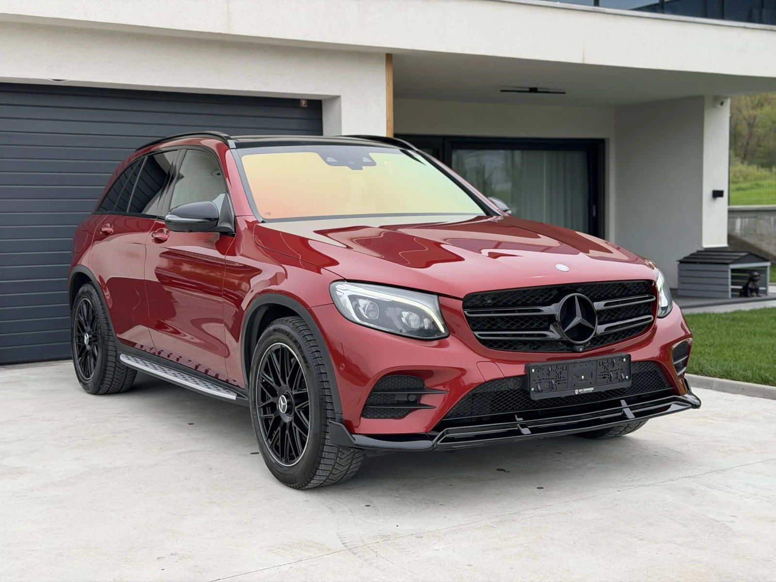 Mercedes-Benz GLC 220 2.2 AMG 4matic 9G 4Х4, снимка 3 - Автомобили и джипове - 54222211