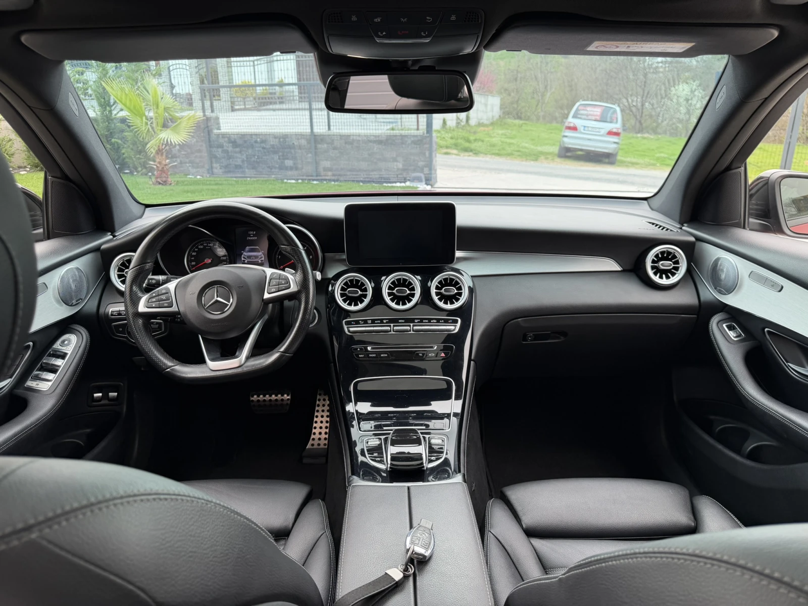 Mercedes-Benz GLC 220 2.2 AMG 4matic 9G 4Х4, снимка 9 - Автомобили и джипове - 54222211