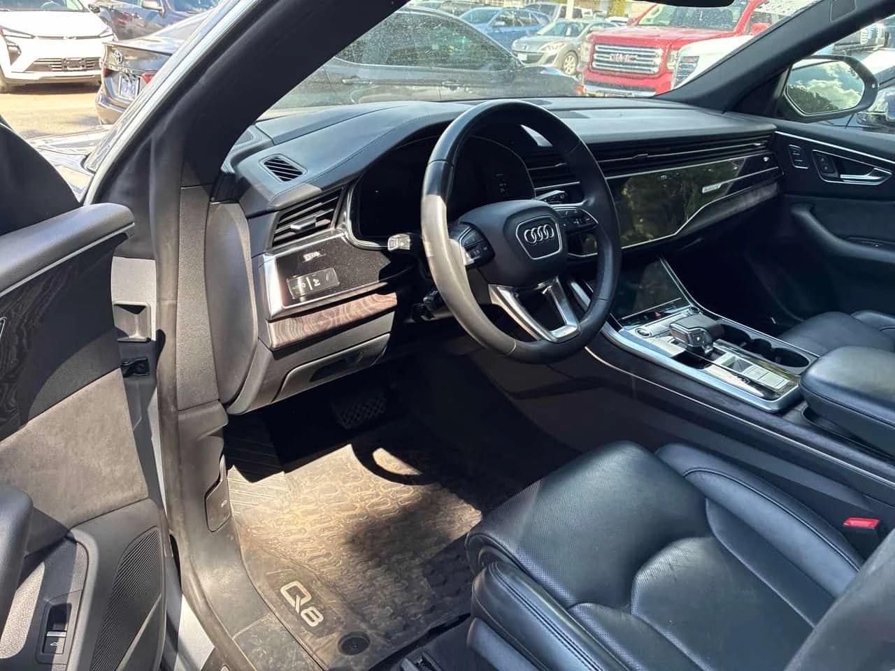 Audi Q8 Technik/ПАНОРАМА/ДИСТРОНИК/360/ОБДУХВАНЕ, снимка 7 - Автомобили и джипове - 54461075