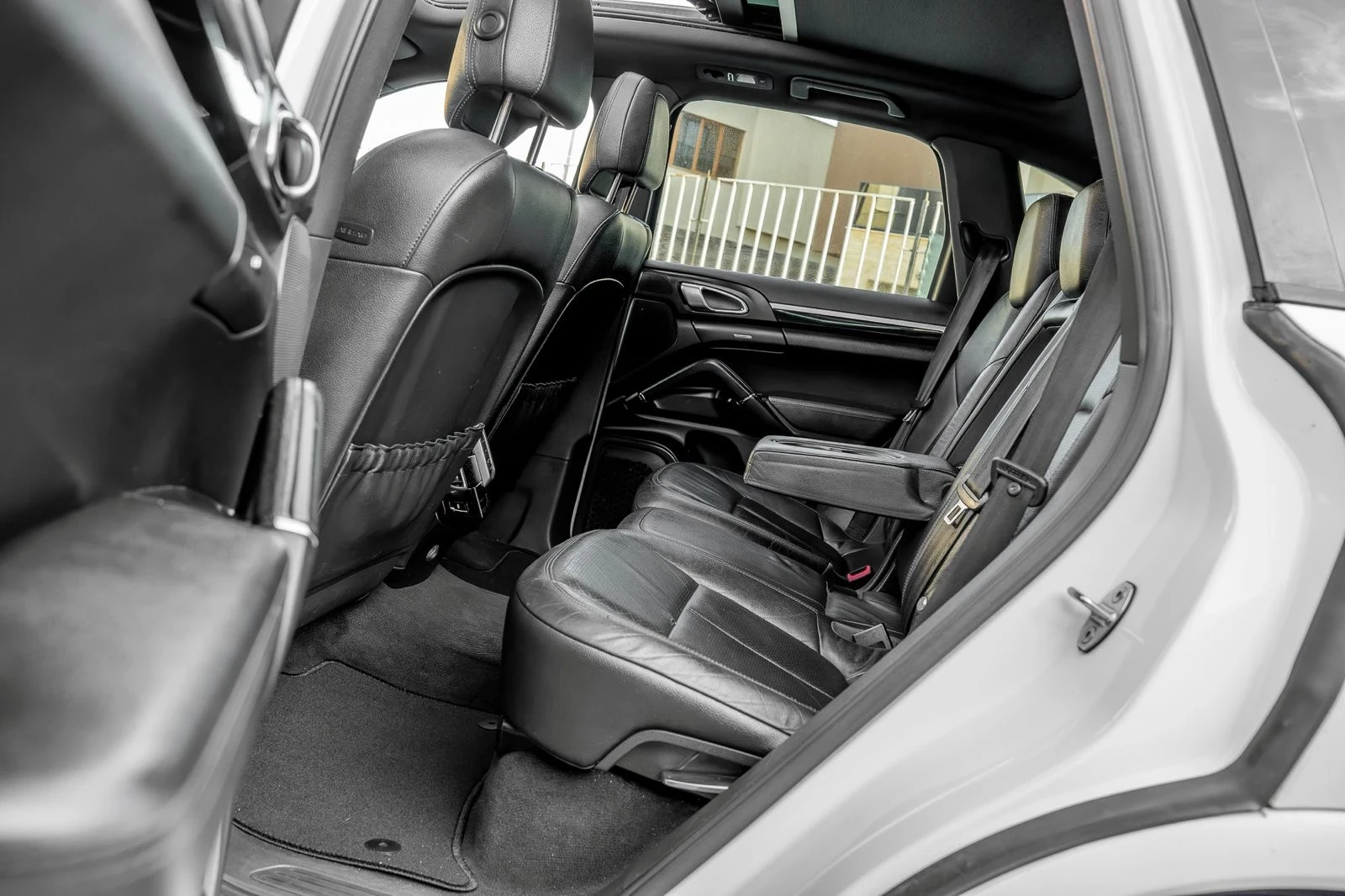 Porsche Cayenne 3.0TDI-GTS-PANORAMA-SPORT-ACTIVE SOUND-FULL-TOP, снимка 14 - Автомобили и джипове - 55333621