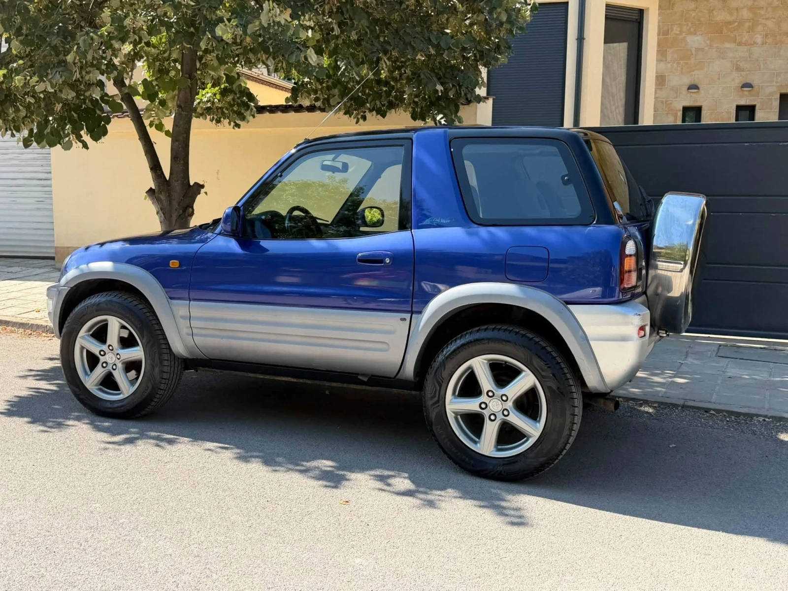 Toyota Rav4, снимка 4 - Автомобили и джипове - 56158194
