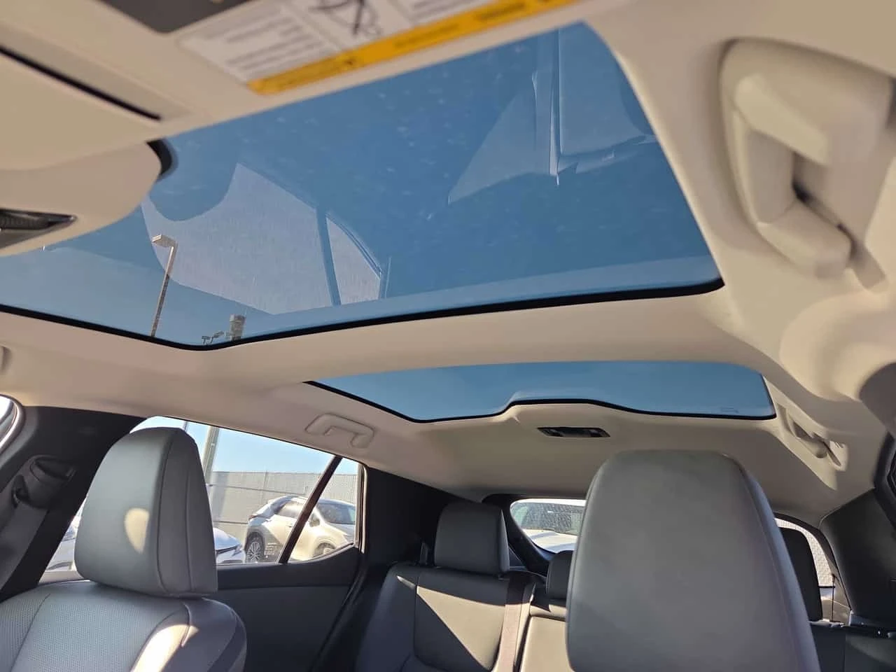 Lexus RZ * 450e * CARFAX * ����� �� ����������� | Mobile.bg � ����������� 13