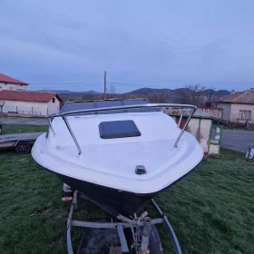 Моторна яхта Bayliner, снимка 7