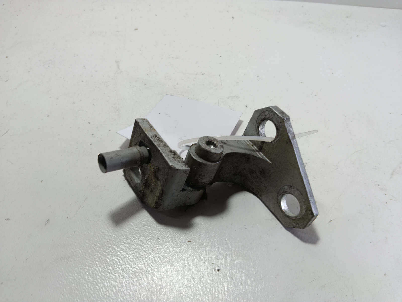 панта предна лява 1K0831401 VW Golf