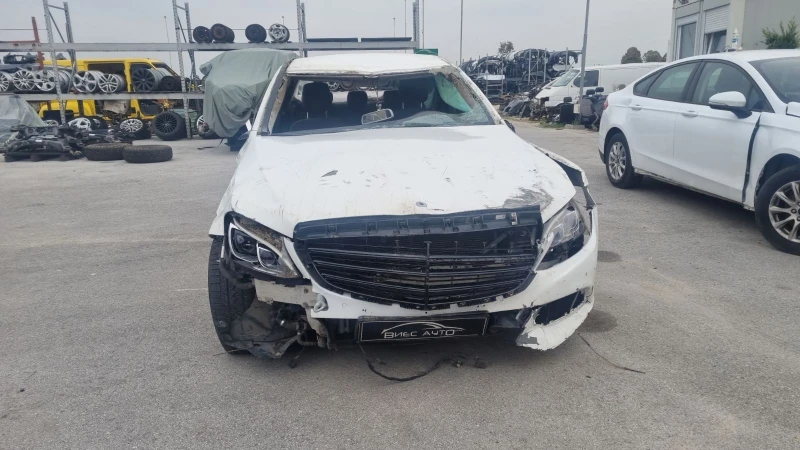 Mercedes-Benz C 220, снимка 1 - Автомобили и джипове - 38290774