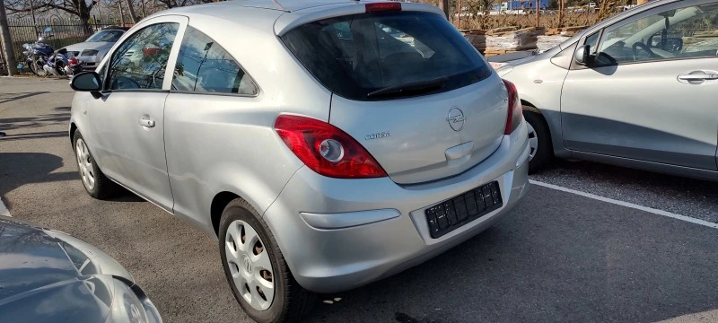 Opel Corsa 1.2, снимка 5 - Автомобили и джипове - 43936391