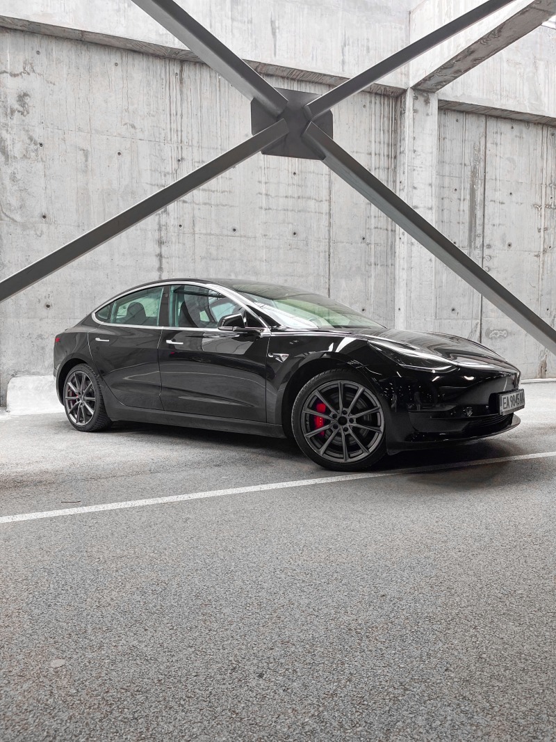 Tesla Model 3 Performance, снимка 2 - Автомобили и джипове - 46345865