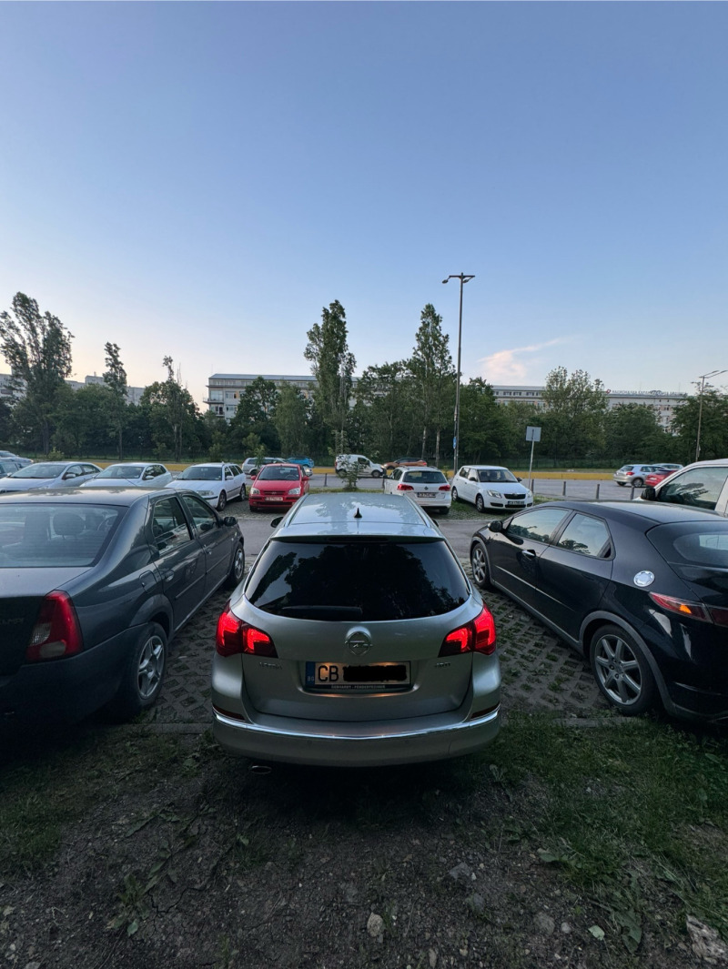Opel Astra CDTI, снимка 2 - Автомобили и джипове - 46230297