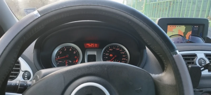 Renault Clio, снимка 5 - Автомобили и джипове - 47383947