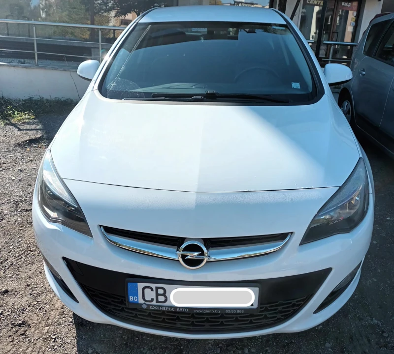 Opel Astra, снимка 1 - Автомобили и джипове - 48004513