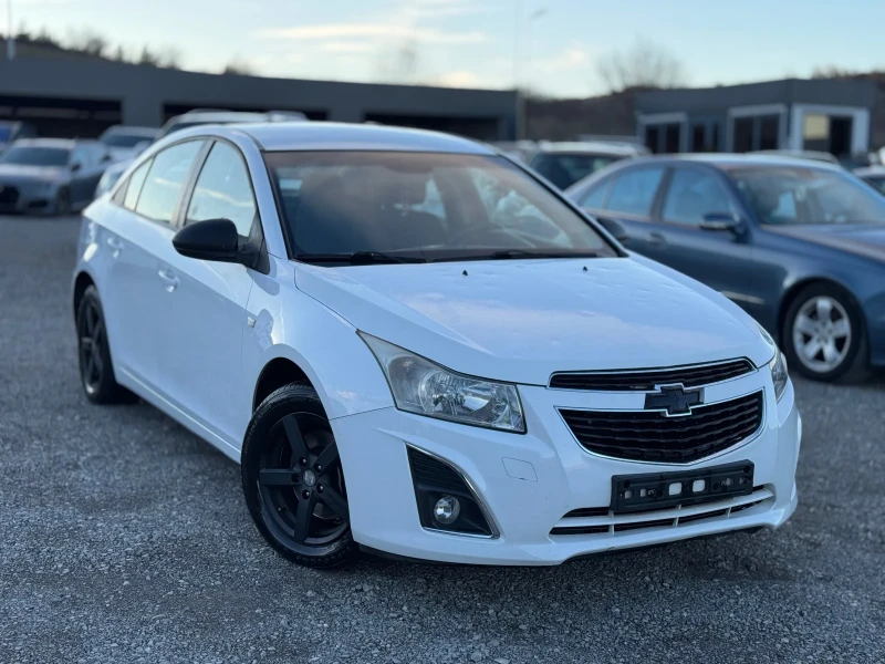 Chevrolet Cruze, снимка 3 - Автомобили и джипове - 48383675