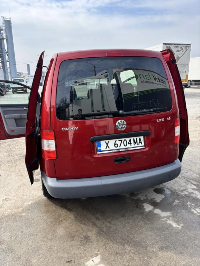 VW Caddy 1.6 ГАЗ ПЕРФЕКТЕН!!!, снимка 4 - Автомобили и джипове - 49125790