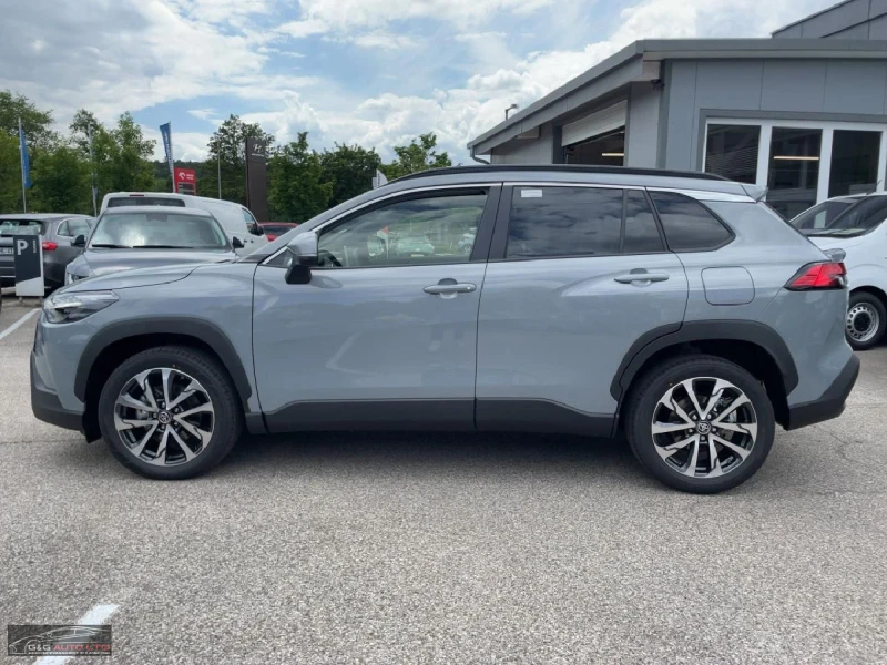 Toyota Corolla Cross 2.0-HEV/197HP/4x4/TЕАМ-D/PANO/NAVI/LED/KLESS/159v, снимка 2 - Автомобили и джипове - 49752915
