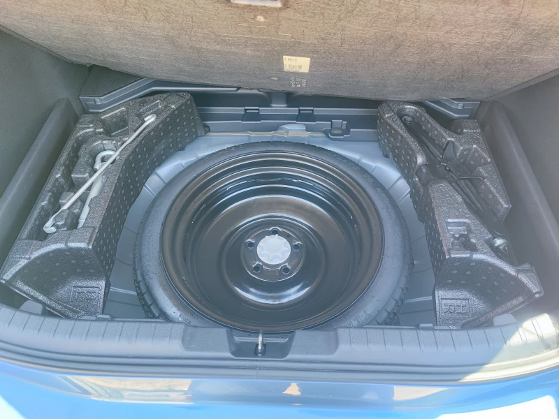 Toyota Corolla, снимка 10 - Автомобили и джипове - 51738352