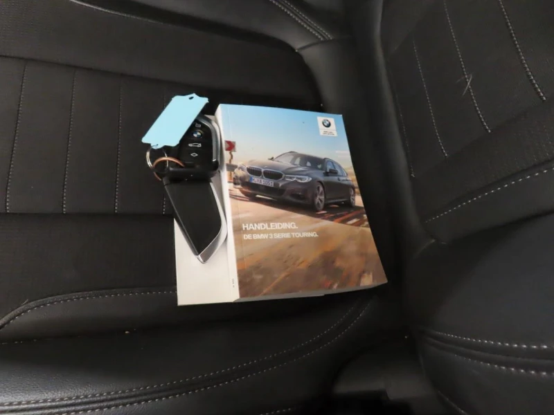 BMW 320 Executive , снимка 6 - Автомобили и джипове - 52575845