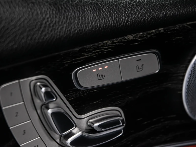 Mercedes-Benz E 450 4MATIC/HEADS UP/BLIND SPOTS/NAVI/REAR CAM, снимка 16 - Автомобили и джипове - 53113990