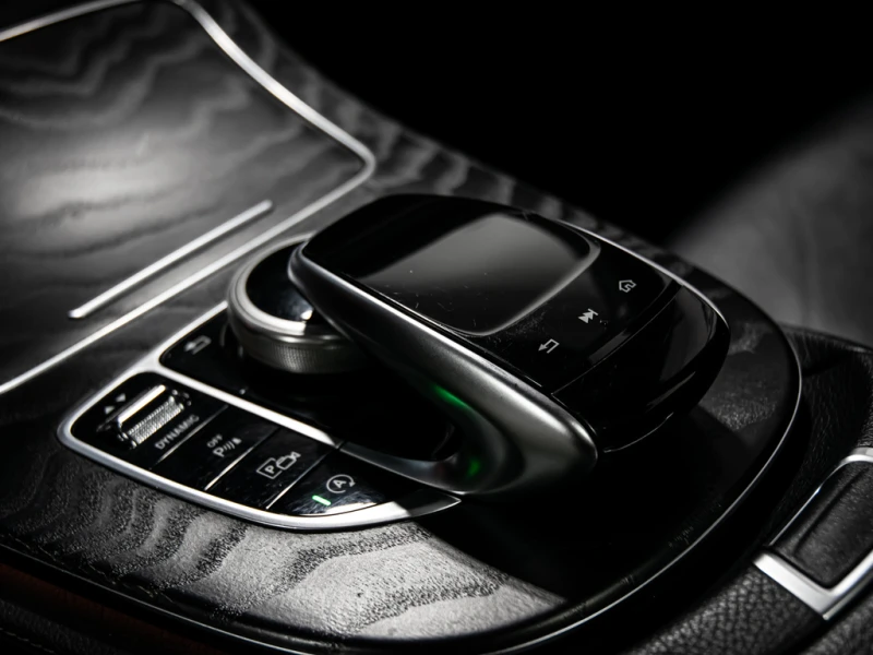 Mercedes-Benz E 450 4MATIC/HEADS UP/BLIND SPOTS/NAVI/REAR CAM, снимка 9 - Автомобили и джипове - 53113990