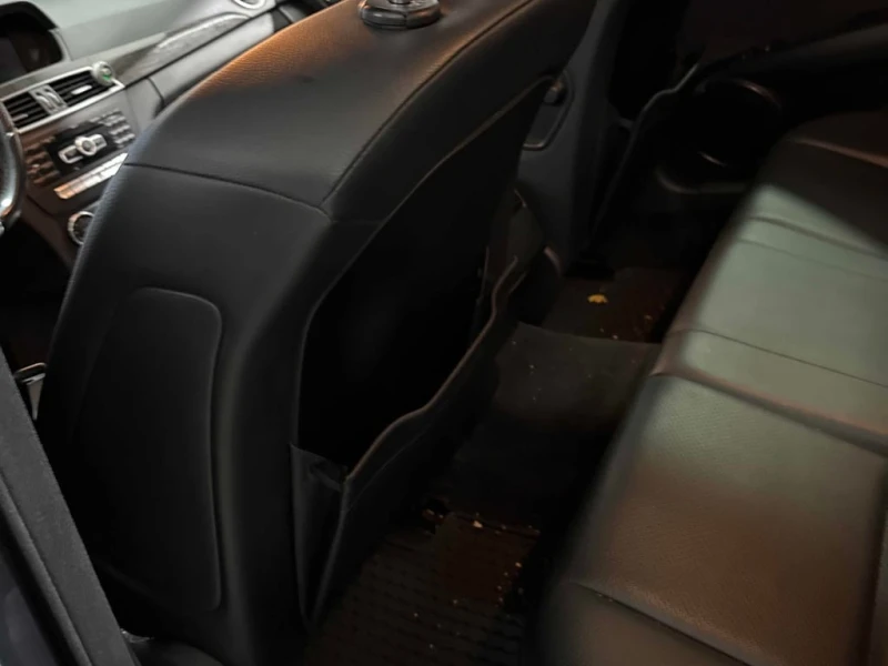 Mercedes-Benz C 300 AMG ПКАЕТ * ВСИЧКИ ЕКСТРИ * 122894 КМ ПРОБЕГ * , снимка 11 - Автомобили и джипове - 53304214