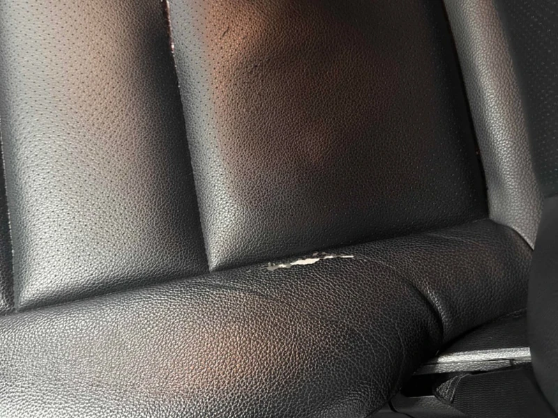 Mercedes-Benz C 300 AMG ПКАЕТ * ВСИЧКИ ЕКСТРИ * 122894 КМ ПРОБЕГ * , снимка 10 - Автомобили и джипове - 53304214