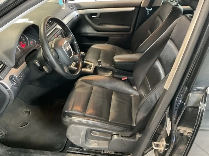 Audi A4 1.9 TDI, снимка 3 - Автомобили и джипове - 55467807