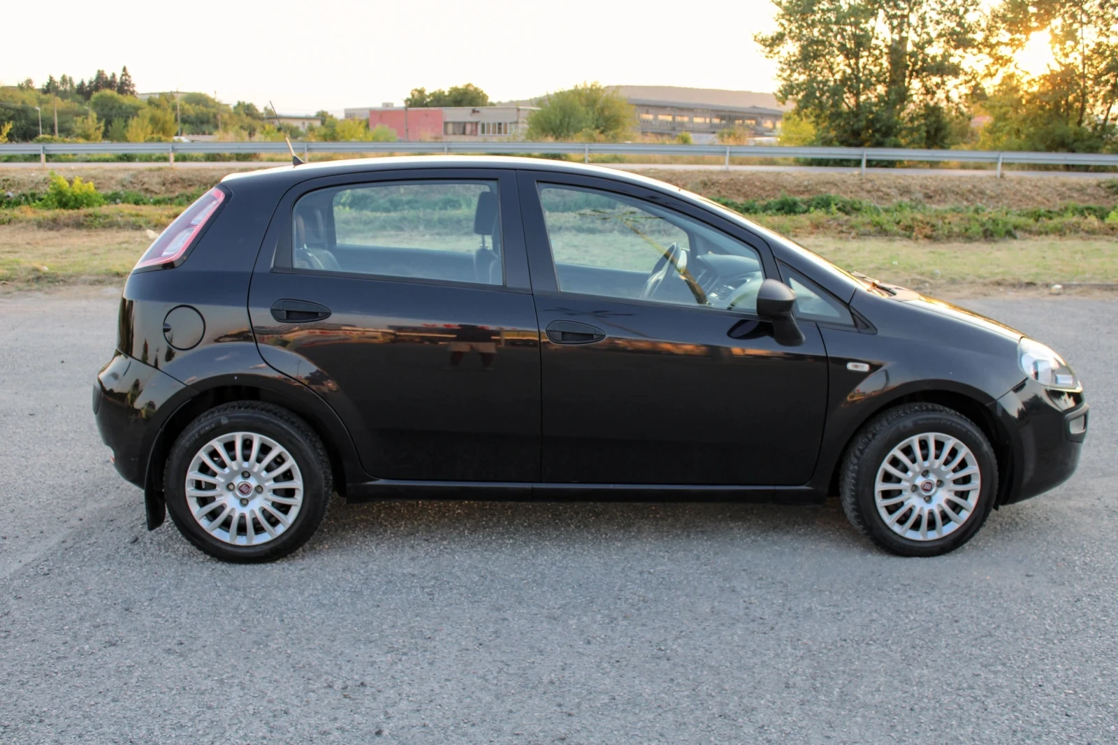 Fiat Punto Evo 1.4 бензин - изображение 7