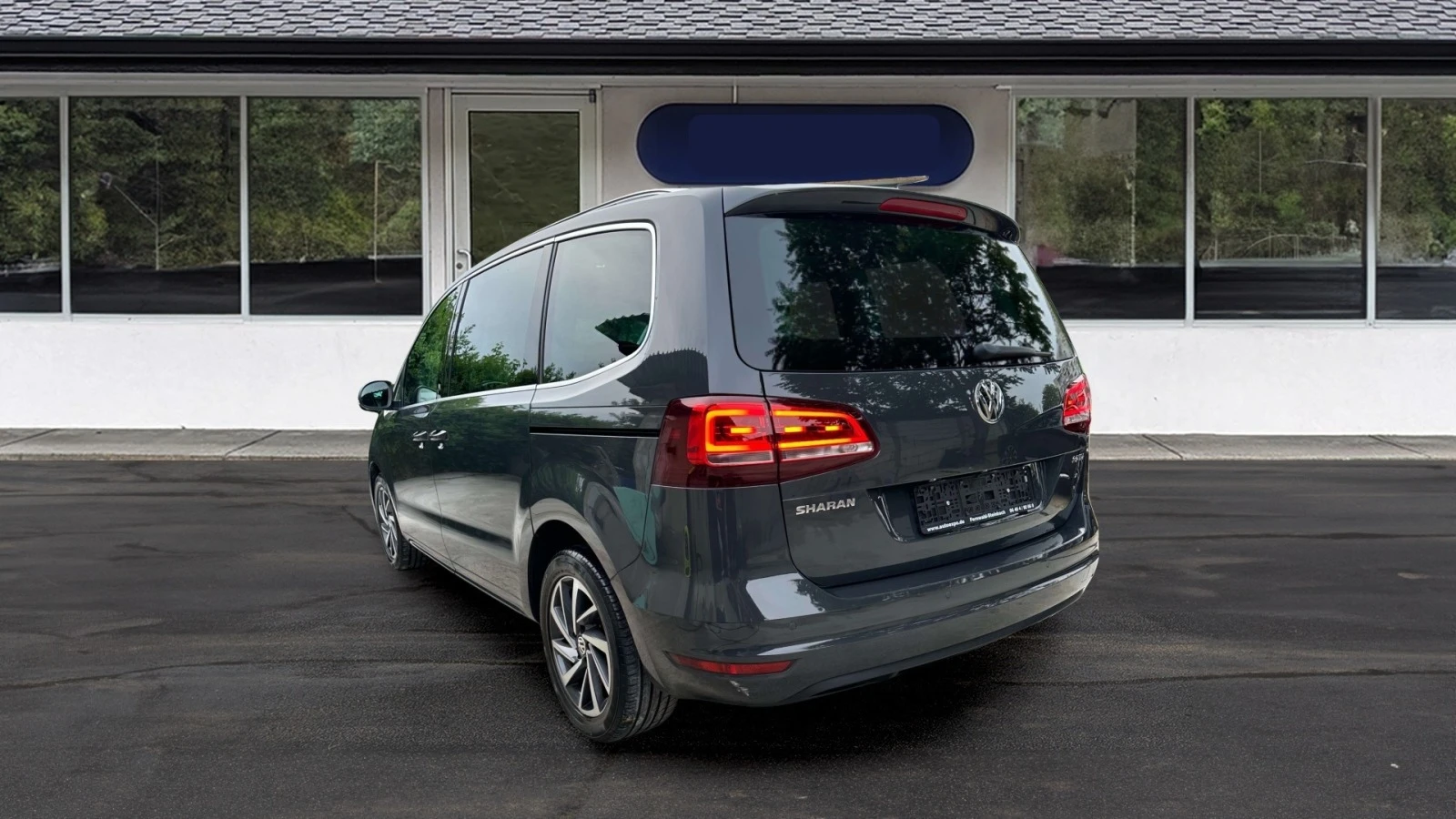 VW Sharan 2.0TDI* 7-места* Панорама* Подгрев* ГЕРМАНИЯ - изображение 4