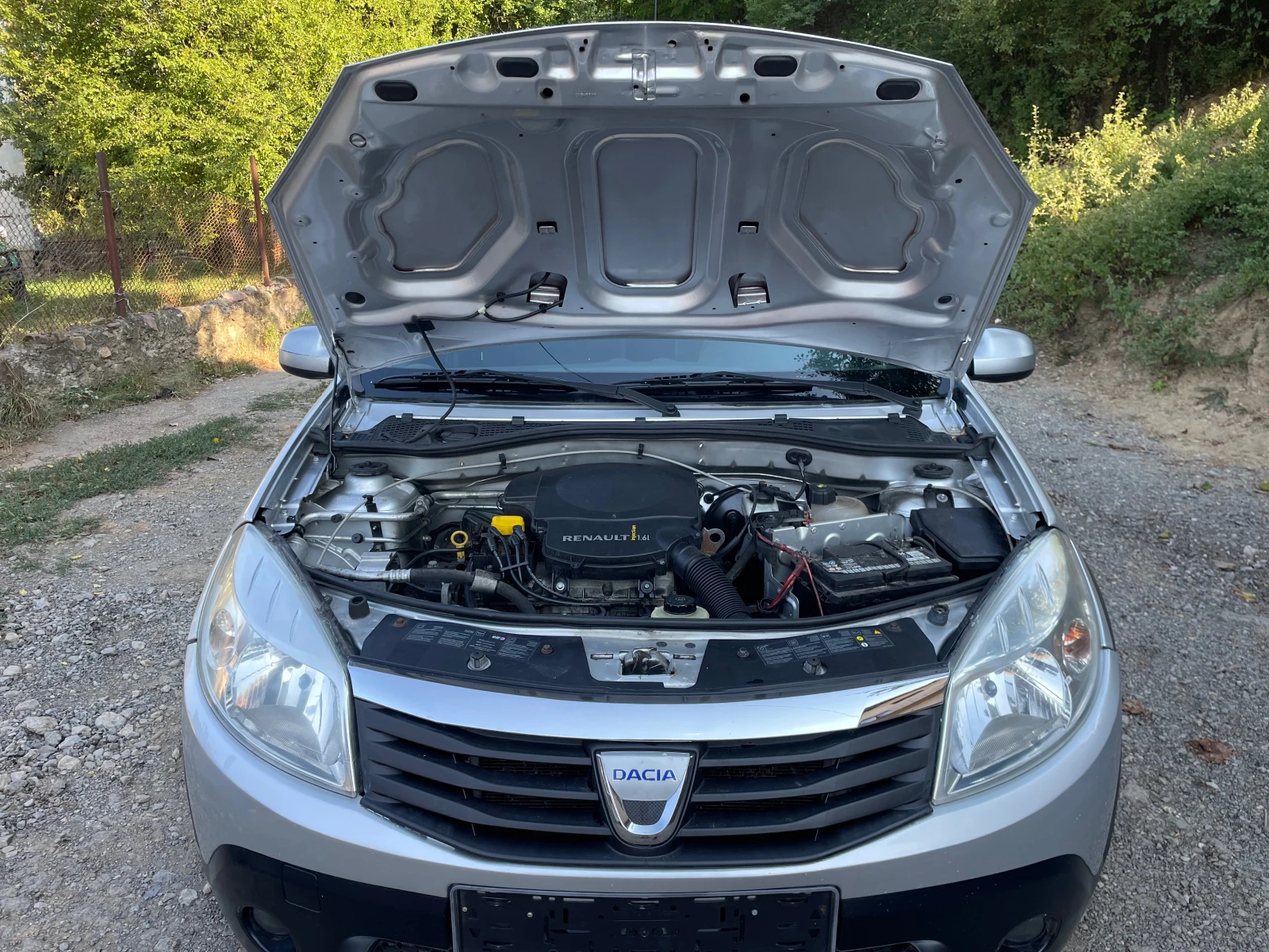 Dacia Sandero STEPWAY 1.6 I | Mobile.bg   17